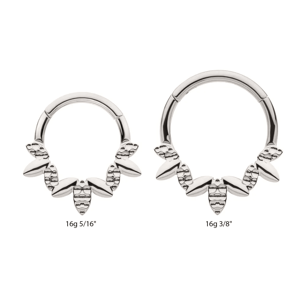 Titanium Clustered Hammered & Shiny 3-Petal Flower Front Facing Hinged Segment Clicker
