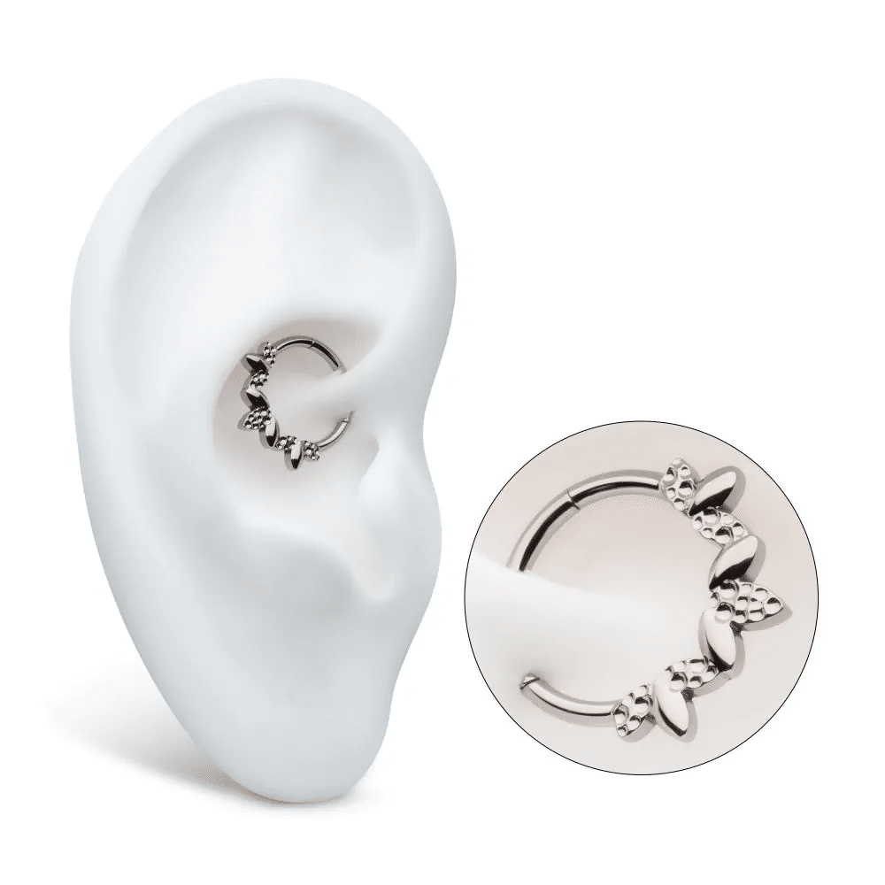Titanium Clustered Hammered & Shiny 3-Petal Flower Front Facing Hinged Segment Clicker