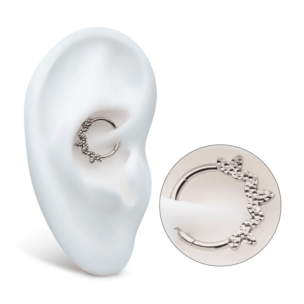 Titanium Clustered Hammered 3-Petal Flower Front Facing Hinged Segment Clicker