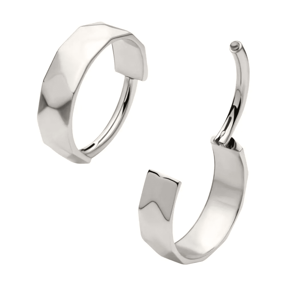 Titanium Diamond Cut Pattern Side Facing Hinged Segment Clicker